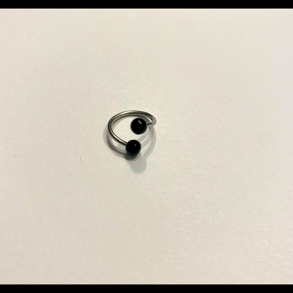 18G twisted nose ring